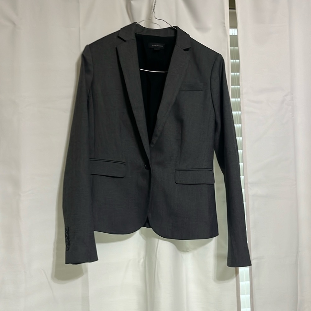 Ann Taylor Suit Jacket ( matching pants listed) 00